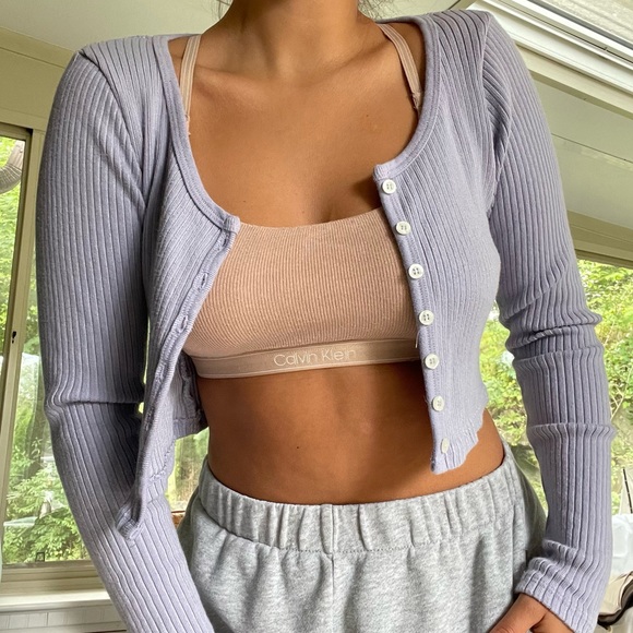 Brandy Melville lavender cropped button down - Picture 3 of 3